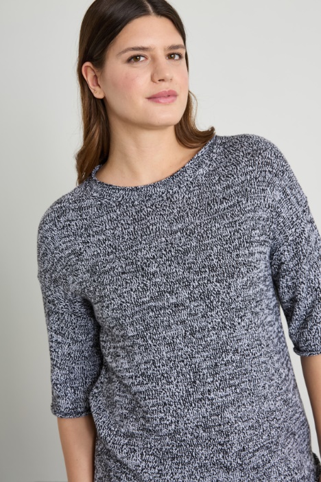 Suéter con mangas al codo