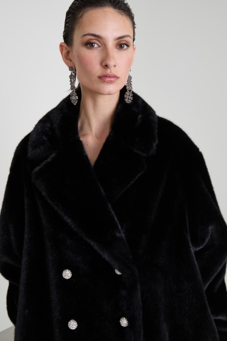 Abrigo de pelo sintético