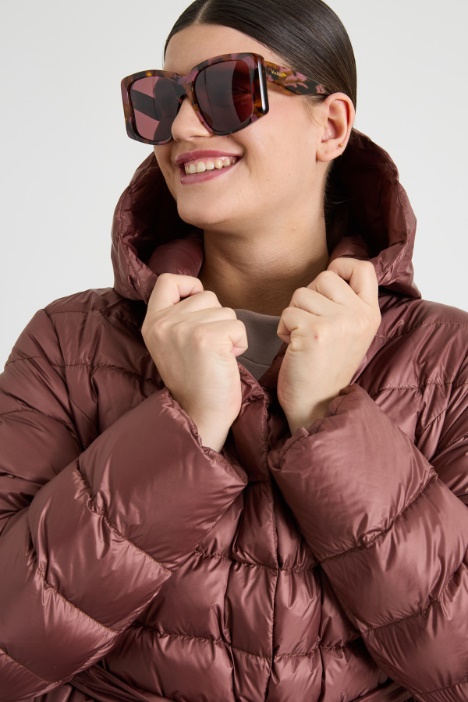 Piumino con cappuccio