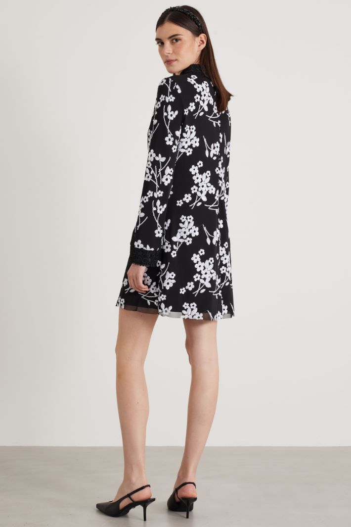 Embroidered tulle dress Intrend - 3