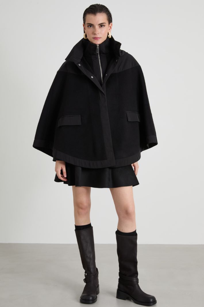 Double-sided wool cape Intrend