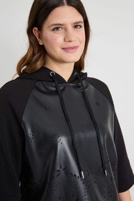 Felpa con inserto spalmato