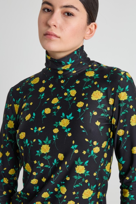 Dolcevita con guanti