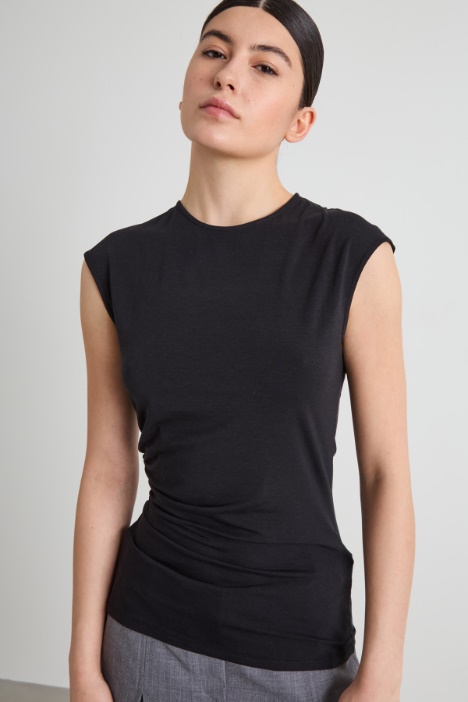 T-shirt con arricciatura