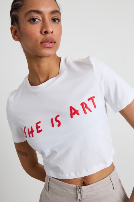 T-shirt cropped con stampa