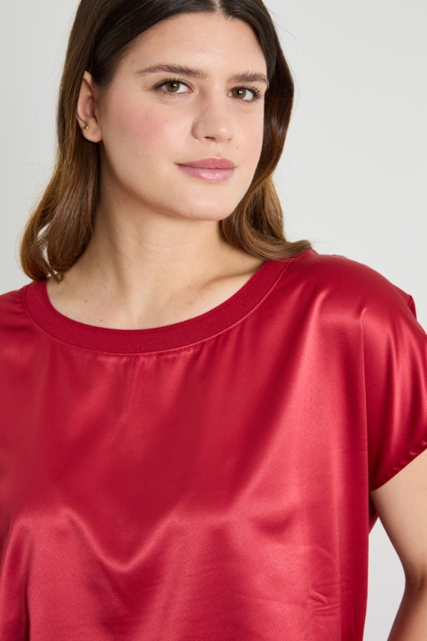 Camiseta de crepé y satén