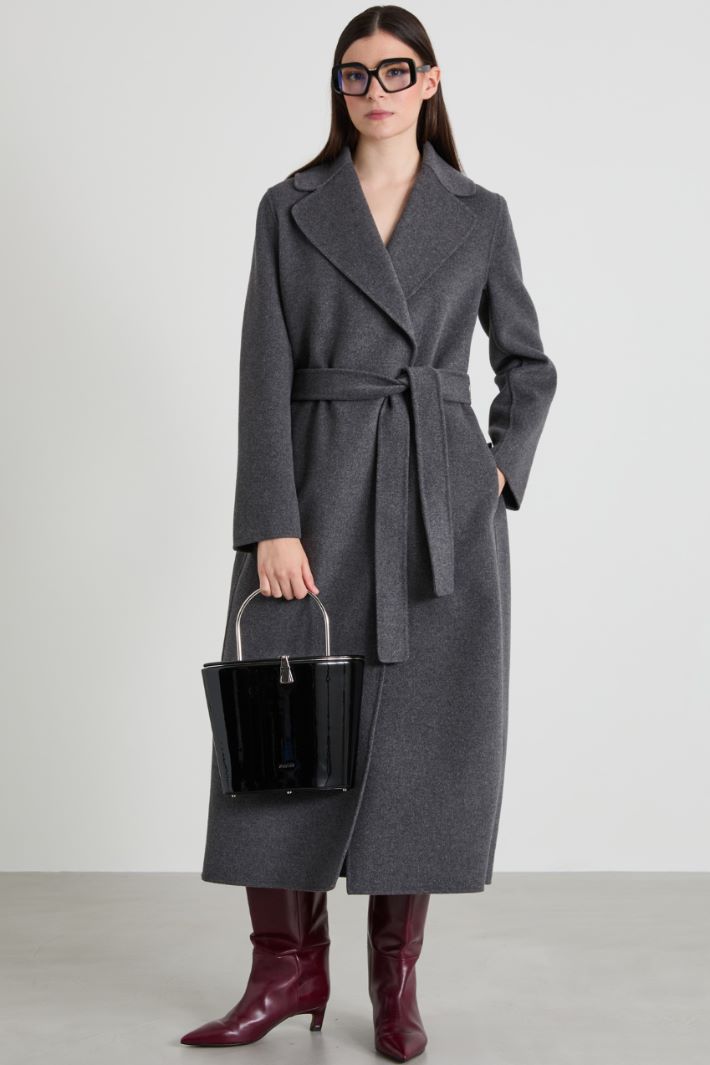 Cappotto in lana con cintura Intrend