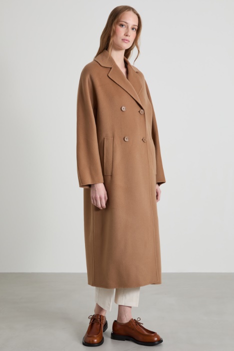 Cappotto in lana con bottoni