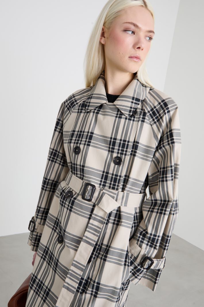  Trench in water-repellent twill Intrend - 2