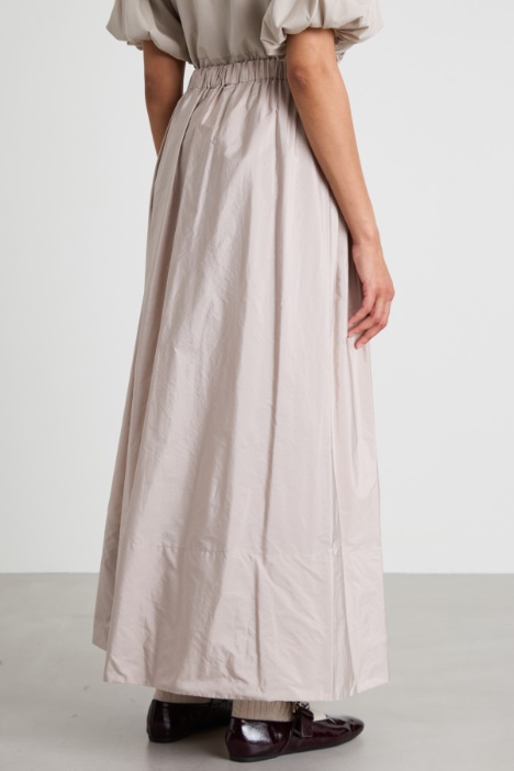 Falda larga de tafetán