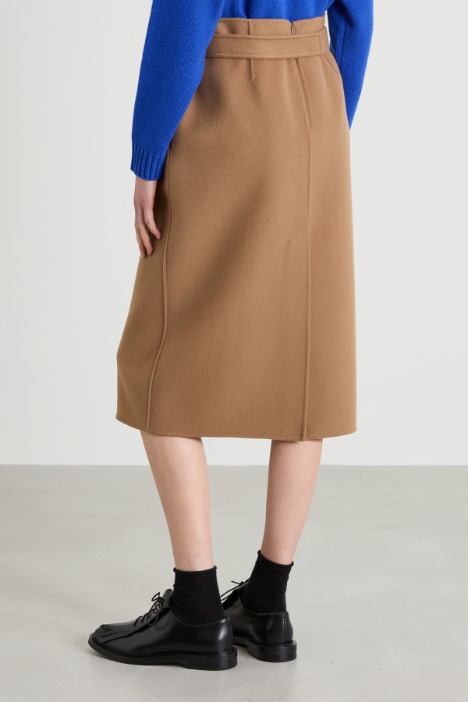 Gonna dritta in doppio drap