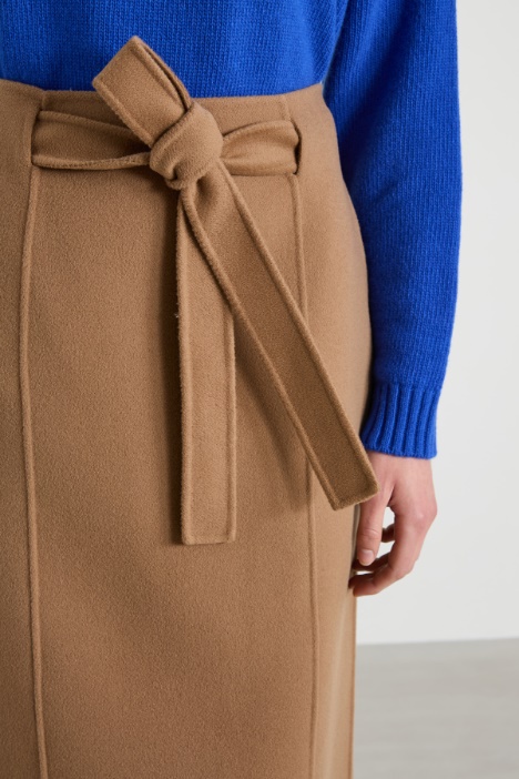 Gonna dritta in doppio drap