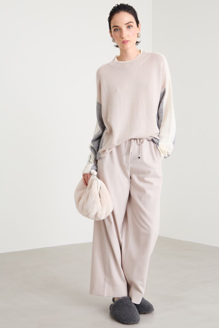 Loose flannel trousers Intrend
