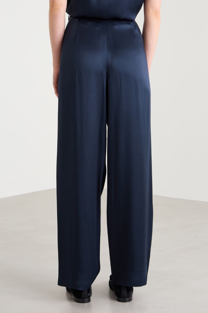 Pantalones palazzo de satén Intrend - 3