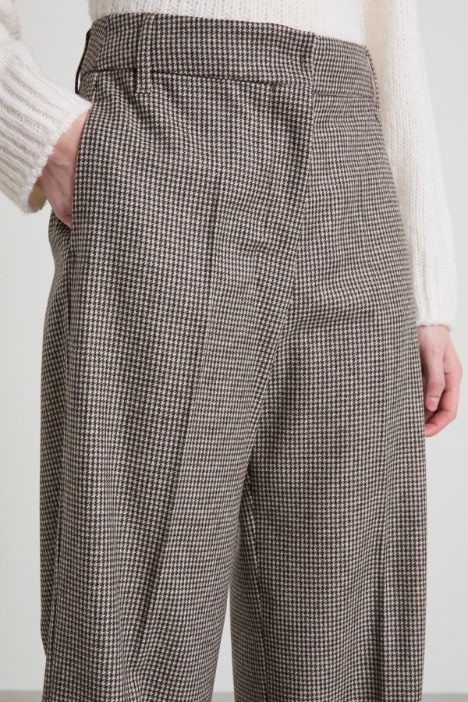 Pantalones de lana con vuelta