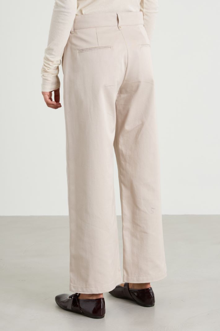 Pantalone 5 tasche in gabardina Intrend - 3