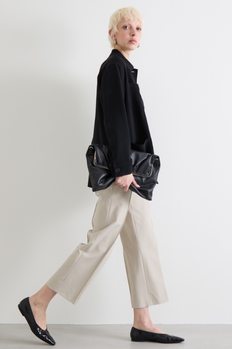 Pantaloni in tessuto diagonale Intrend