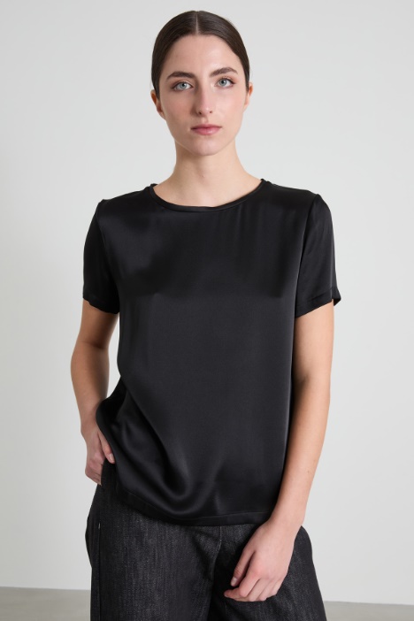 Satin T-shirt Intrend