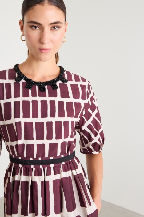 Abito in popeline con strass