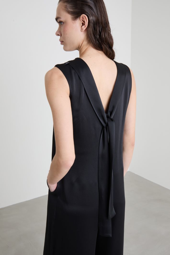 Jumpsuit with ribbons on the back Intrend - 4