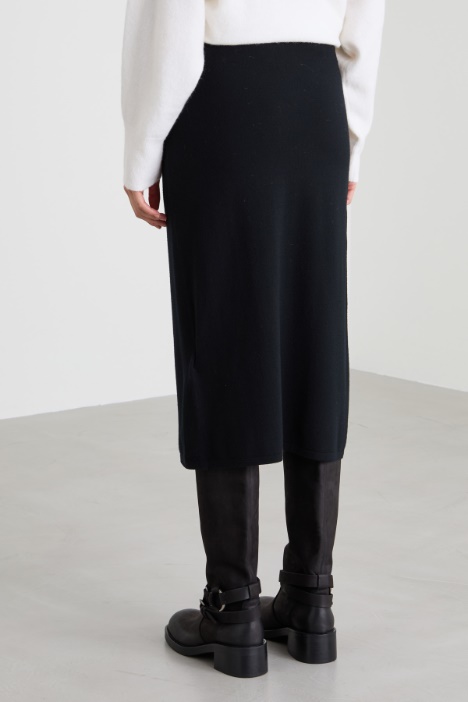Gonna dritta in lana
