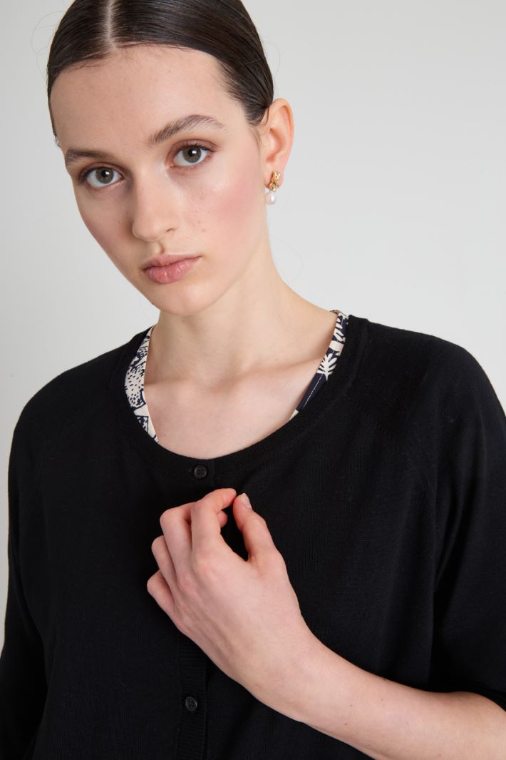 Wool yarn shrug Intrend - 4