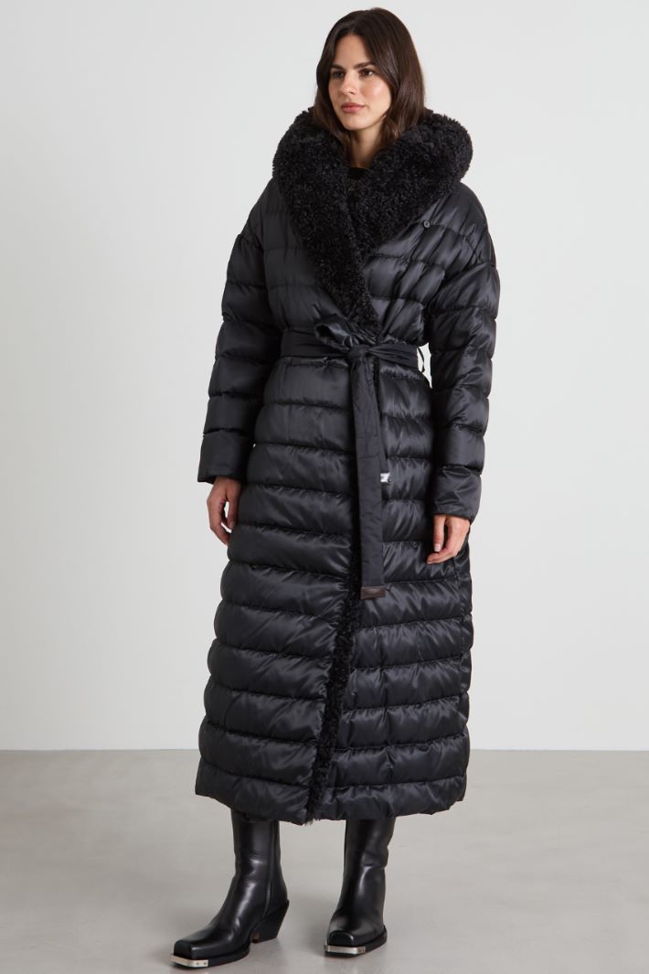 Down jacket with plush inserts Intrend - 2