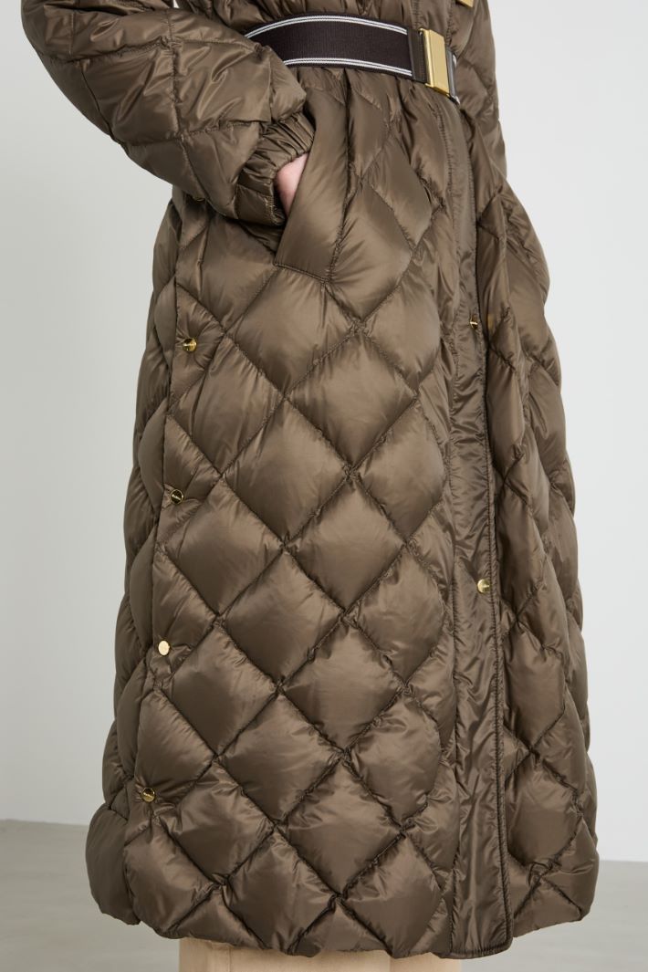 Long down jacket with elastic waistband Intrend - 4