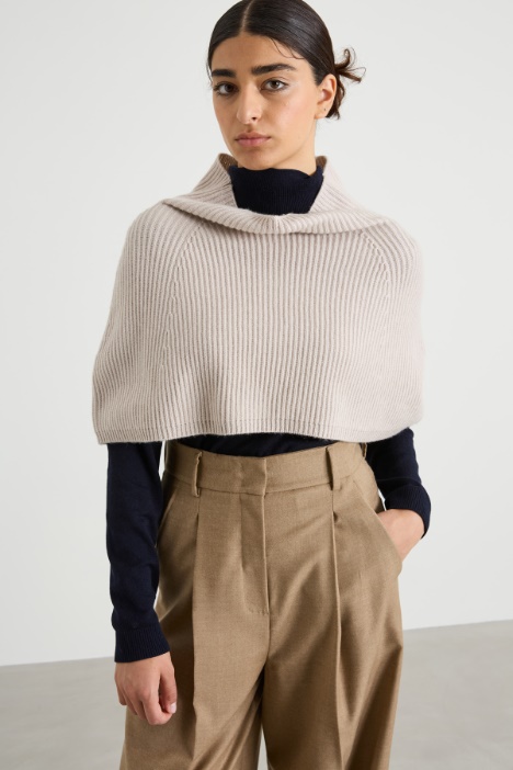 Cappa in lana e cashmere a coste