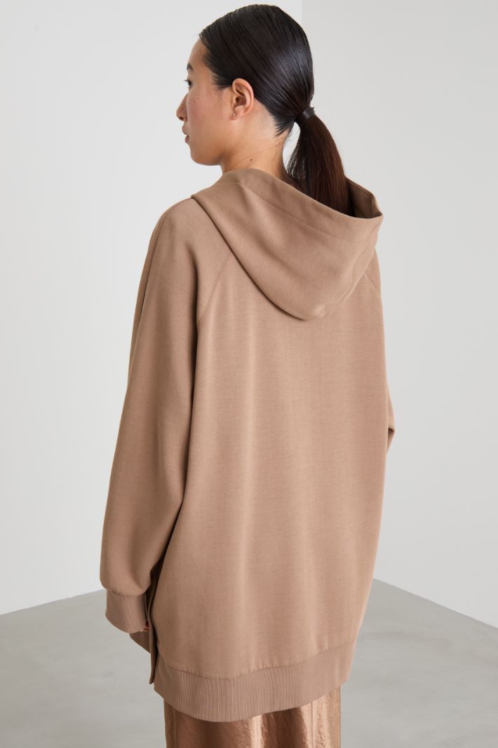 Sudadera extragrande con capucha Intrend - 2