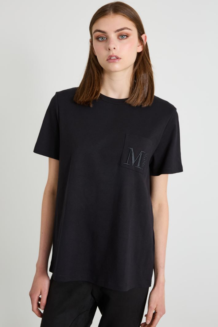 T-shirt with chest pocket Intrend
