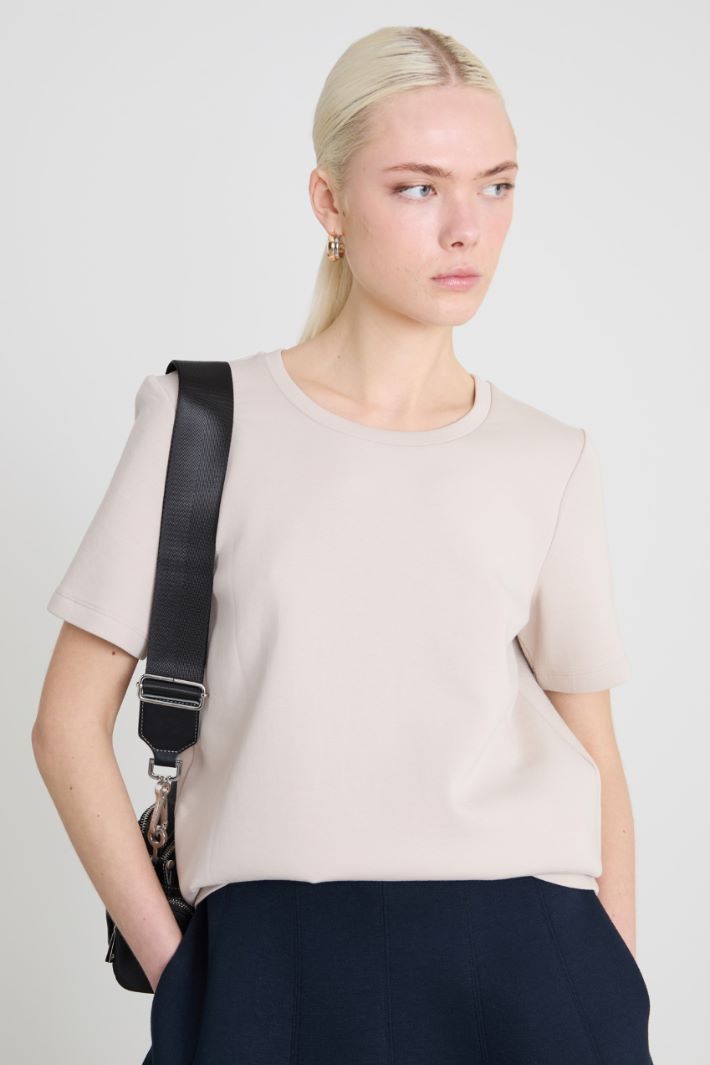 T-shirt in jersey compatto Intrend