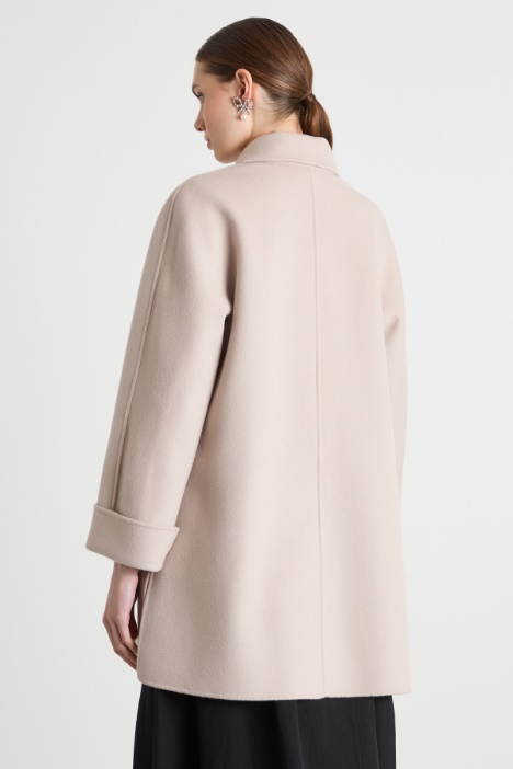 Cappotto con colletto a camicia