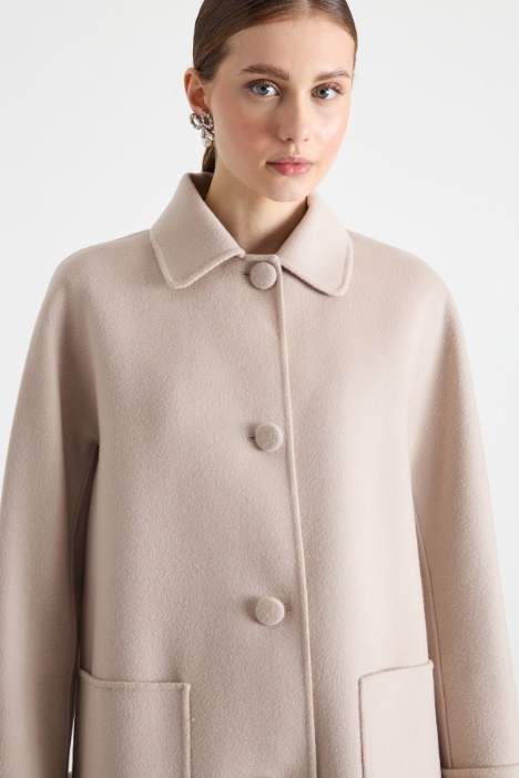 Cappotto con colletto a camicia