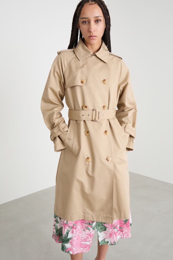 Water-repellent gabardine trench coat Intrend - 3
