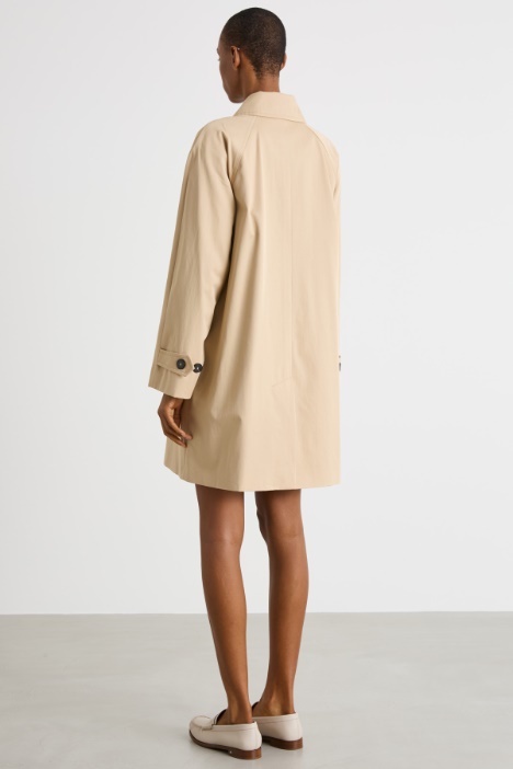 Trench repelente al agua