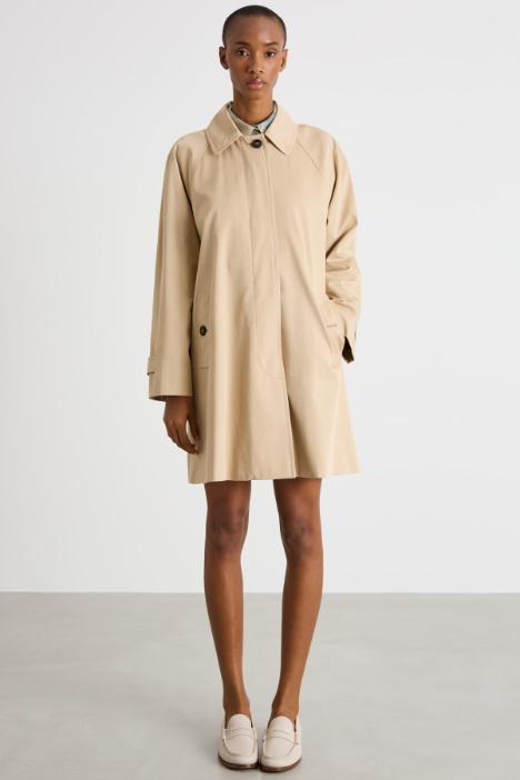 Trench repelente al agua