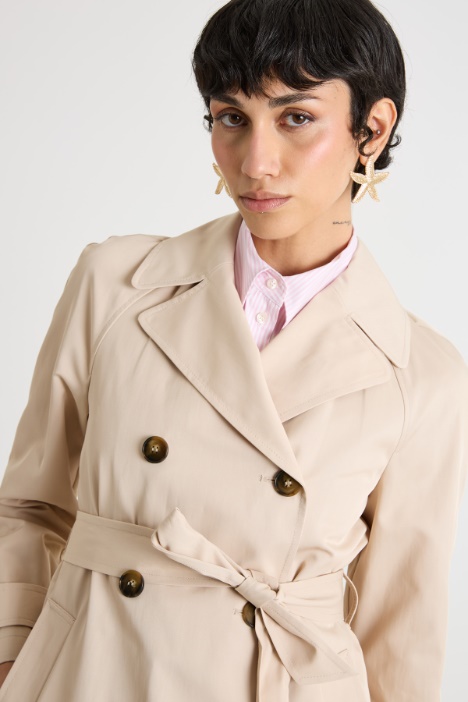 Trench in gabardina antigoccia