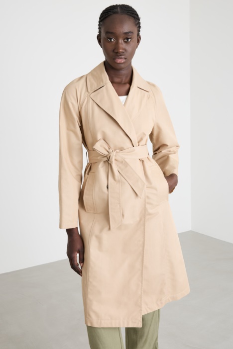 Trench doppiopetto in gabardina