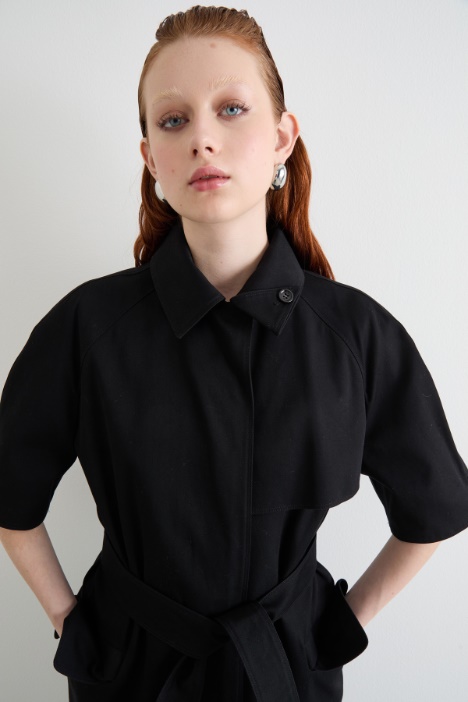 Trench largo repelente al agua