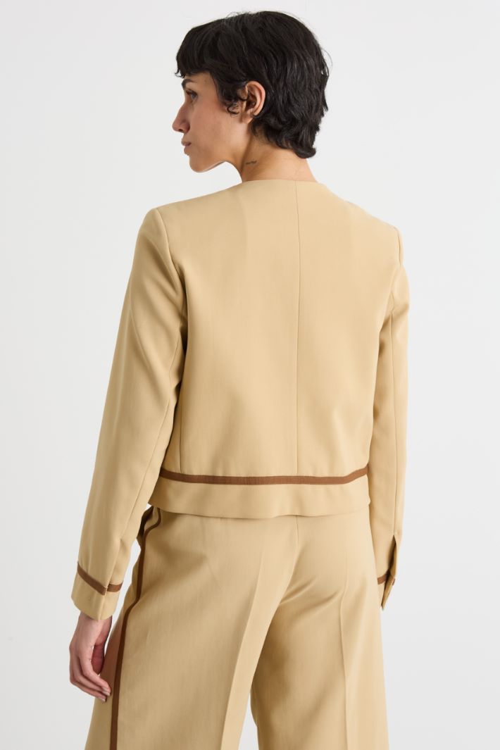 Cropped boxy jacket Intrend - 4