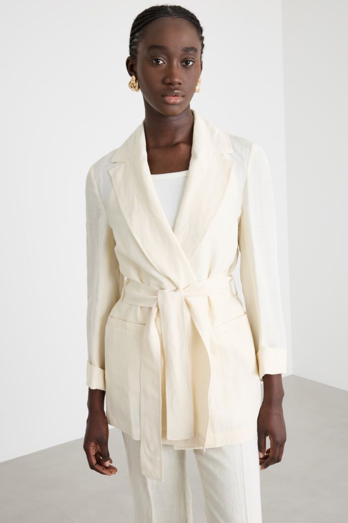 Blazer con cintura Intrend - 2
