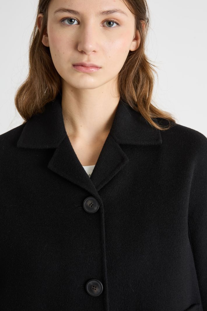 Single-breasted jacket with patch pockets Intrend - 3