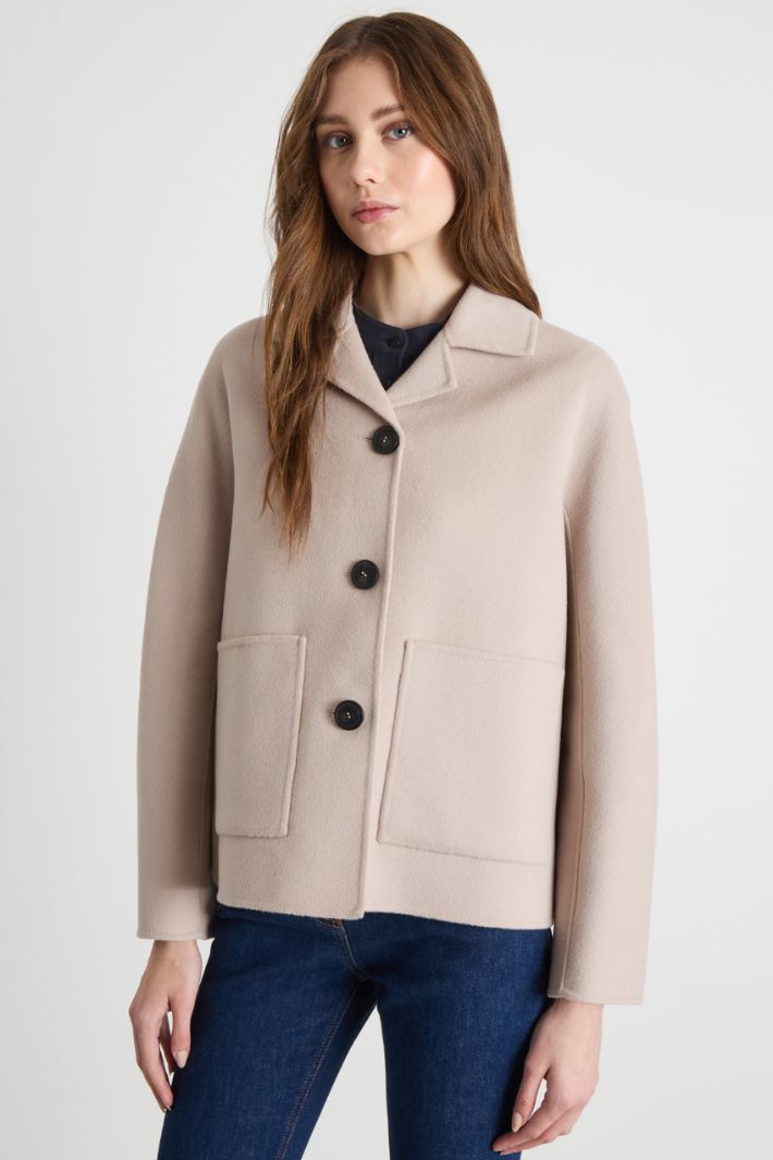 Single-breasted jacket with patch pockets Intrend - 2