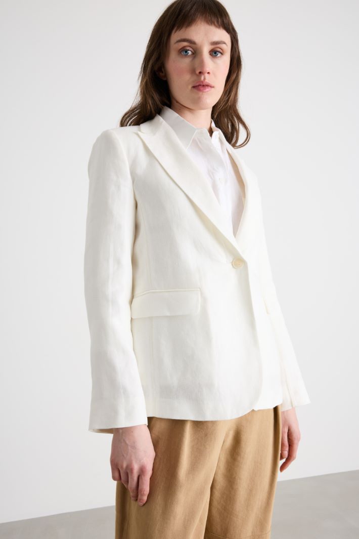 
Blazer sfiancato con bottone singolo Intrend - 2