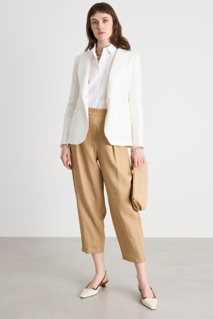 
Blazer sfiancato con bottone singolo Intrend