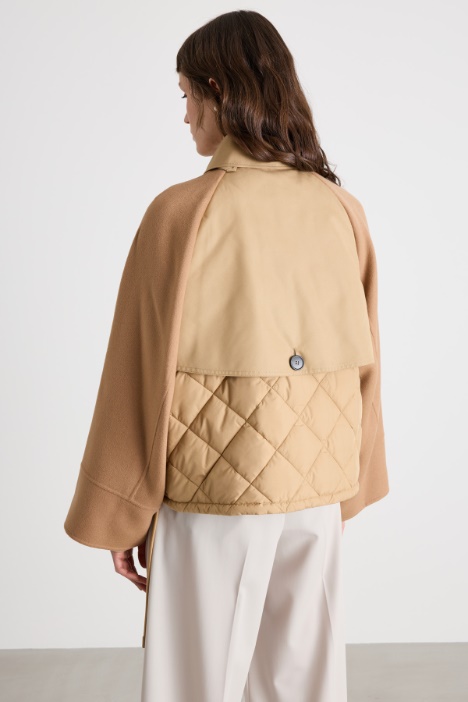 Trench doppiopetto in gabardina antigoccia
