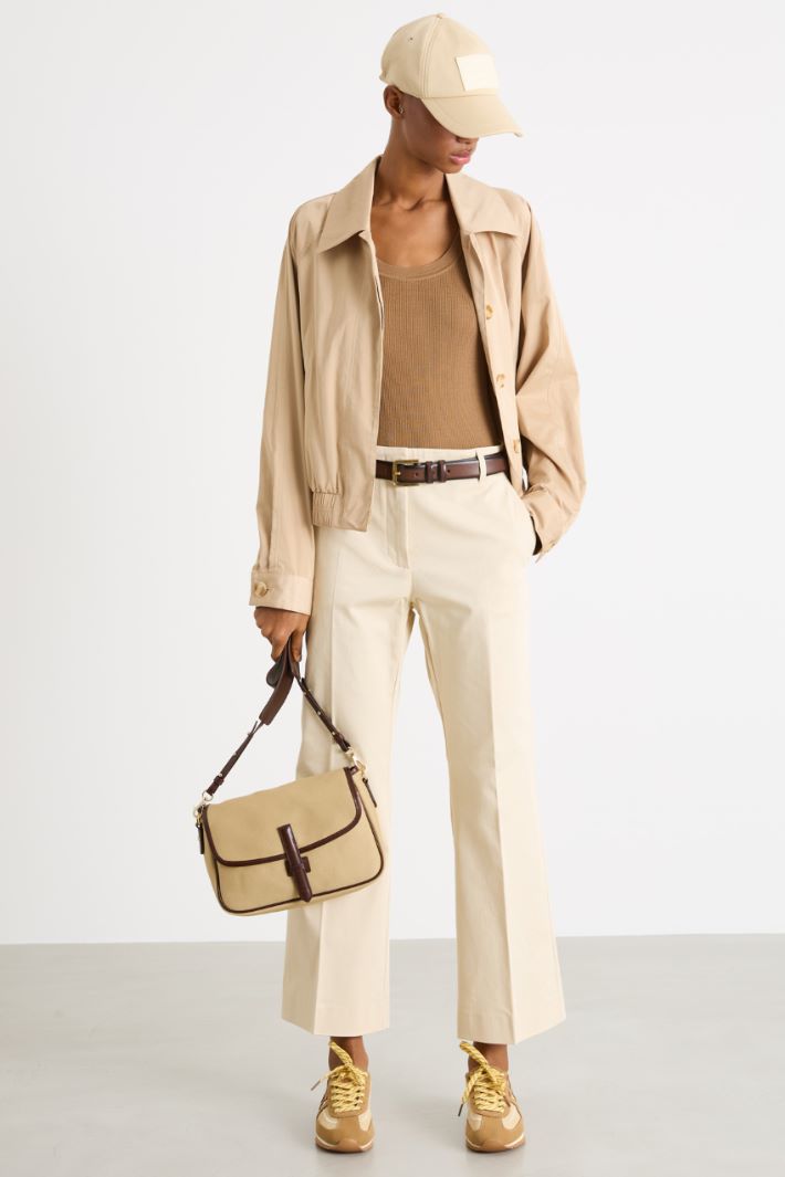 Cazadora bomber de raso repelente al agua Intrend