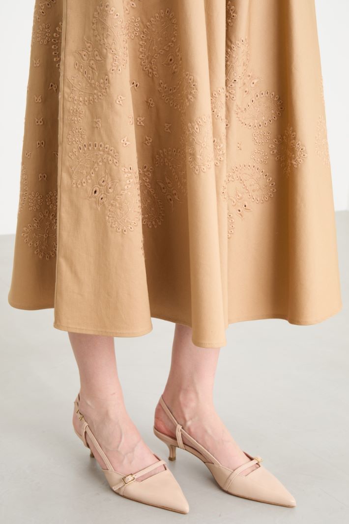 Broderie Anglaise Skirt Intrend - 3