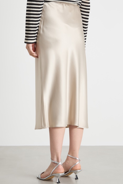 Gonna svasata in raso